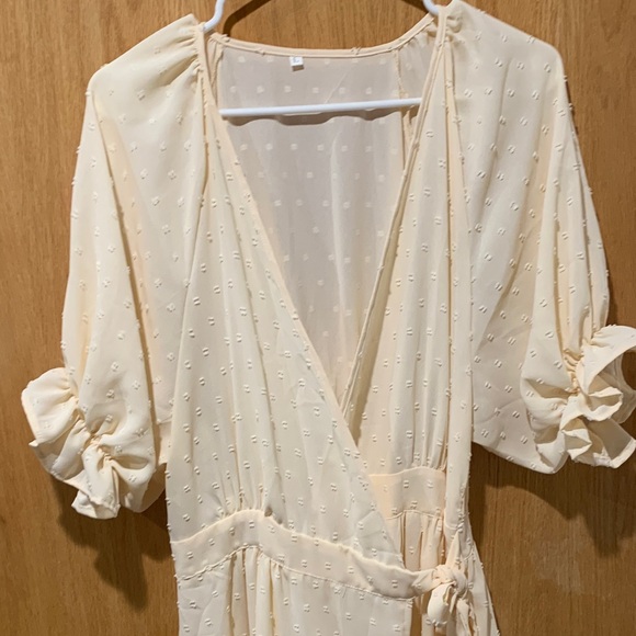 Elegant Cream Wrap Dress - Picture 4 of 4